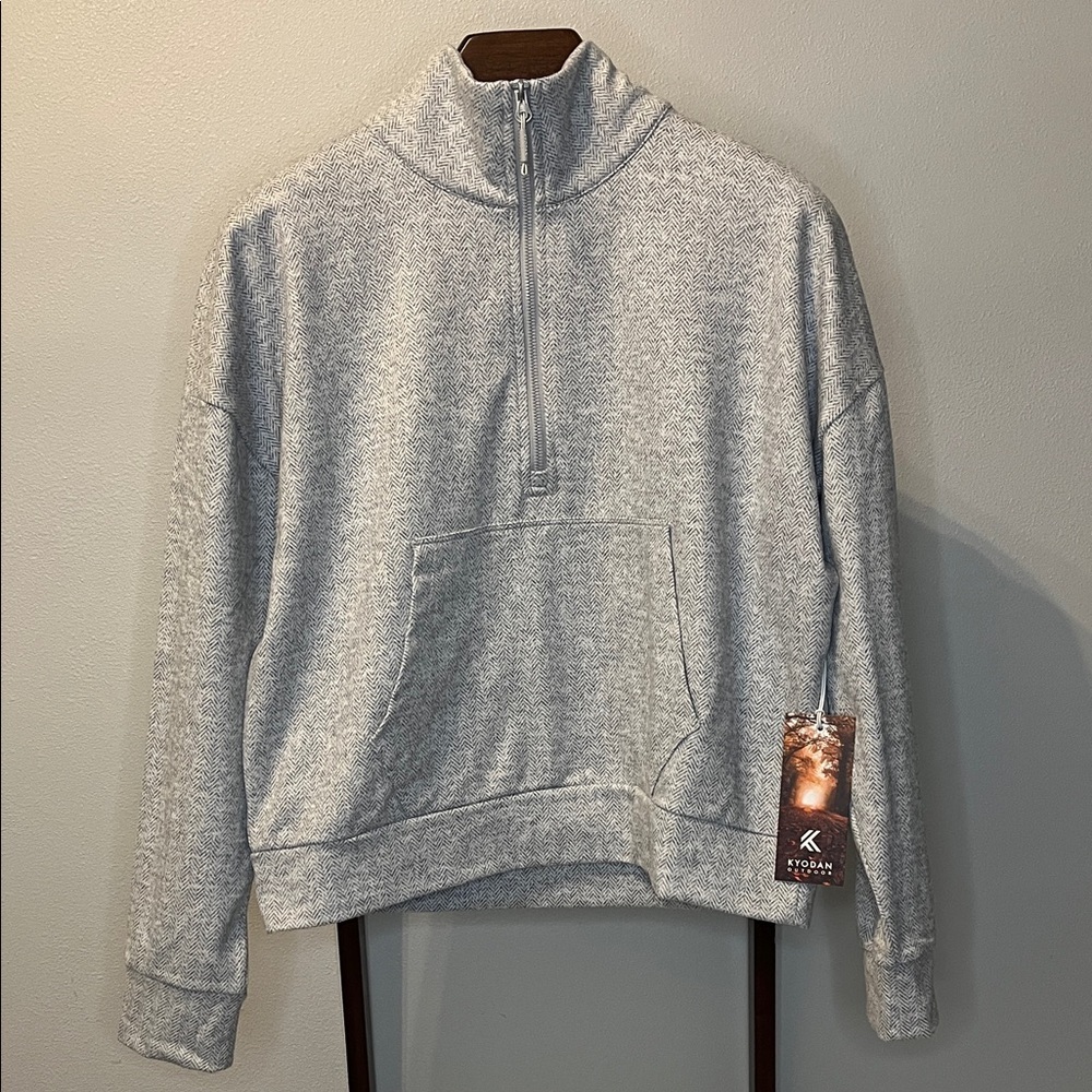 NWT -Kyodan Women's Outdoor Mock Collar Quarter Zip Long Sleeve Pullover - Large